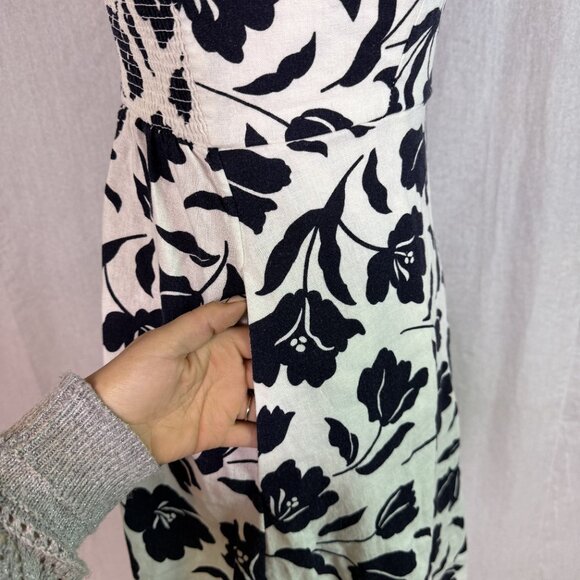 Old Navy Womens Linen Blend Cami Dress white Navy Floral Smocked Back XS E434 - Picture 7 of 15